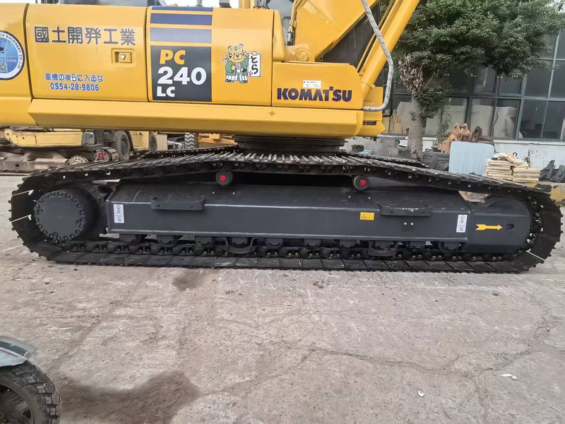 Bager guseničar Komatsu PC240LC-8: slika 9 Bager guseničar Komatsu PC240LC-8: slika 9