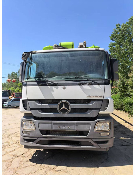 Mercedes-Benz Actros - Stacionarna pumpa za beton: slika 5 Mercedes-Benz Actros - Stacionarna pumpa za beton: slika 5