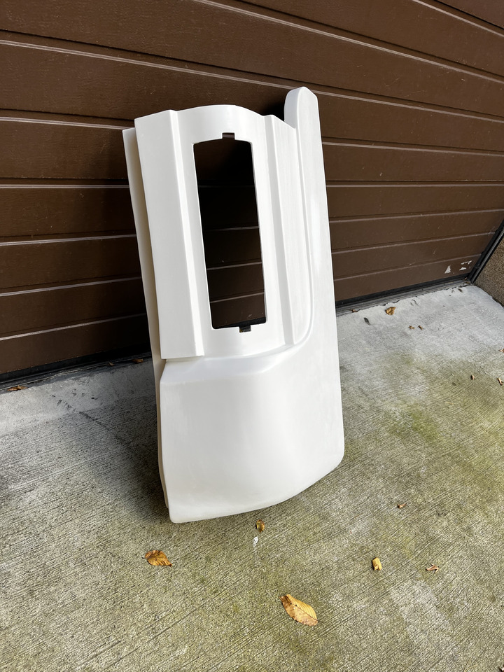 Narożnik, zderzak tylny lewy, prawy MAN Lion’s Coach - Ugao branika za Turistički autobus: slika 1 Narożnik, zderzak tylny lewy, prawy MAN Lion’s Coach - Ugao branika za Turistički autobus: slika 1