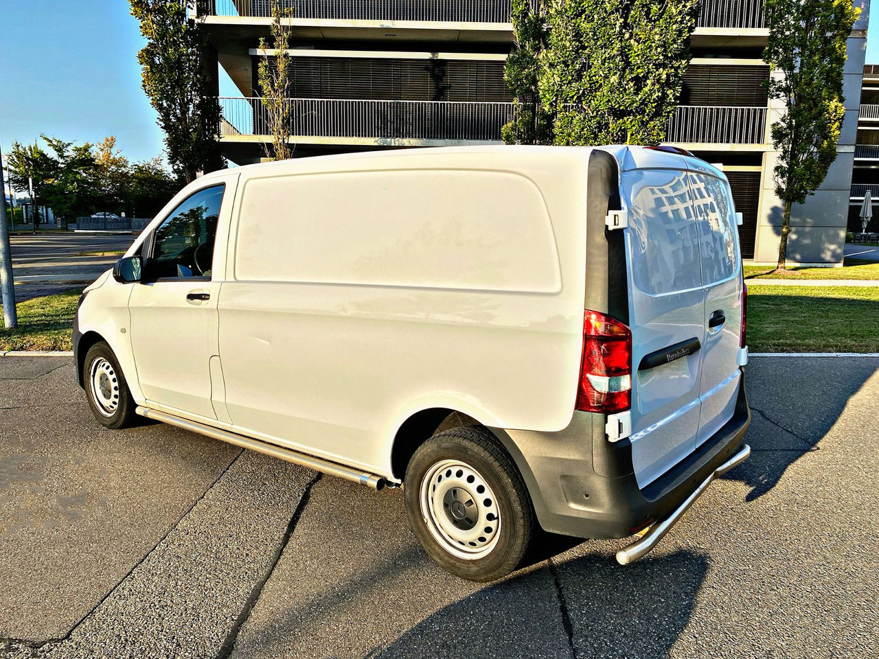 Mercedes-Benz Vito Kasten 111 CDI FWD kompakt|Kamera|Navi|19% - Mali kombi: slika 5 Mercedes-Benz Vito Kasten 111 CDI FWD kompakt|Kamera|Navi|19% - Mali kombi: slika 5