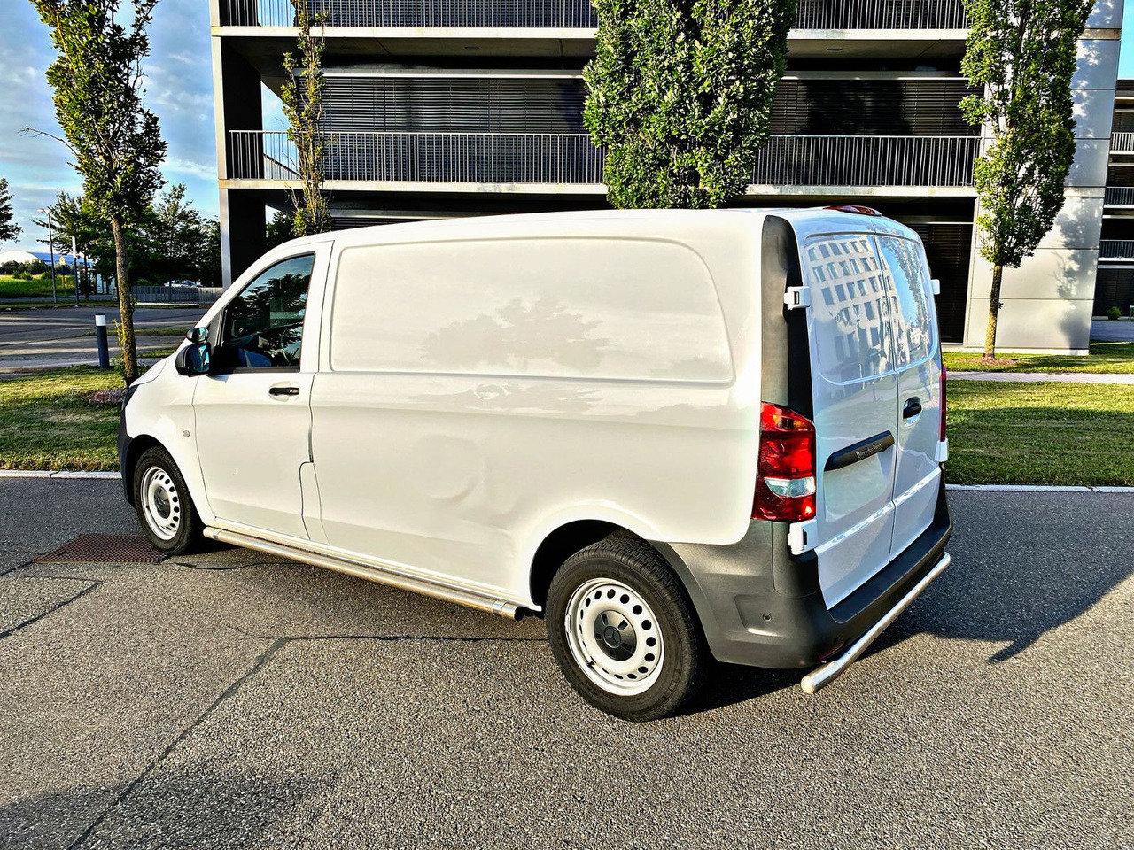 Mercedes-Benz Vito Kasten 111 FWD kompakt|Kamera|Klima|PDC|19% - Mali kombi: slika 5 Mercedes-Benz Vito Kasten 111 FWD kompakt|Kamera|Klima|PDC|19% - Mali kombi: slika 5