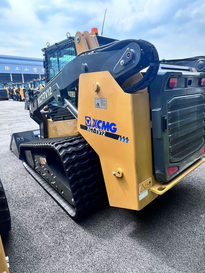 New XCMG XC7-SR08 compact track loader - Kompaktni utovarivač guseničar: slika 1 New XCMG XC7-SR08 compact track loader - Kompaktni utovarivač guseničar: slika 1