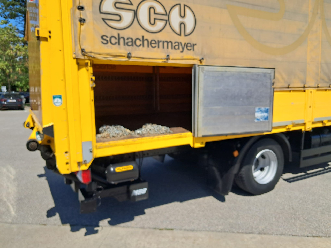MAN MAN TGL 8.180 Pritsche + LBW | Klima | Tempomat | Schaltgetriebe - Kamion sa tovarnim sandukom: slika 4 MAN MAN TGL 8.180 Pritsche + LBW | Klima | Tempomat | Schaltgetriebe - Kamion sa tovarnim sandukom: slika 4