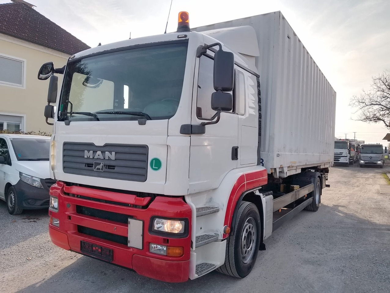 MAN TGA 18 320 - Kamion za prevoz kontejnera/ Kamion sa promenjivim sandukom: slika 1 MAN TGA 18 320 - Kamion za prevoz kontejnera/ Kamion sa promenjivim sandukom: slika 1
