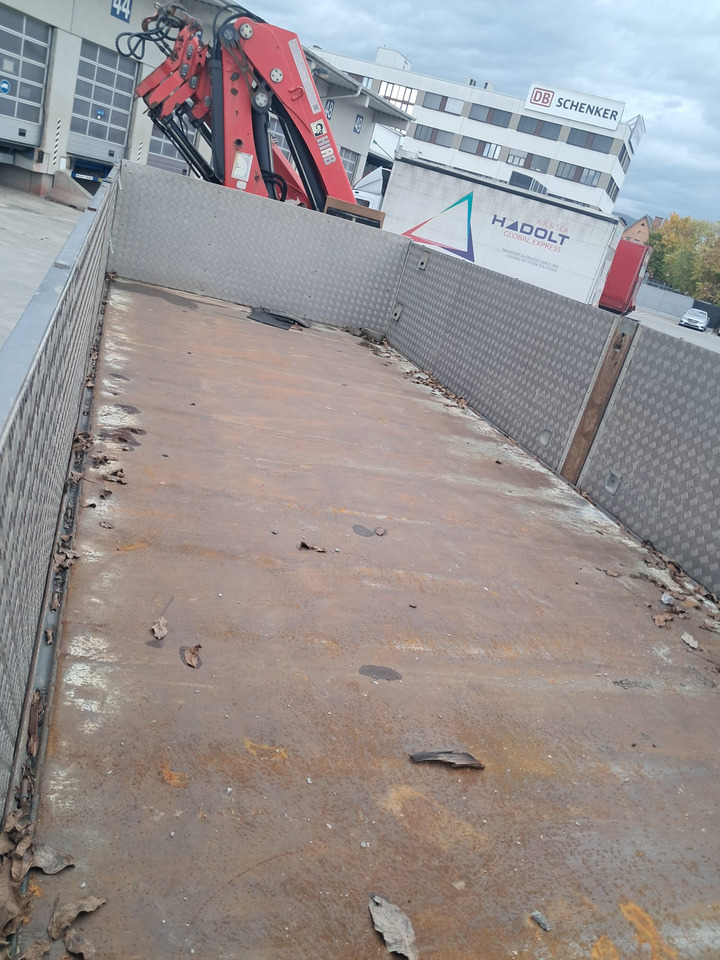 MERCEDES-BENZ AROCS 28.51 | 6x4| Retarder |Kran |Klima | Euro 6 - Kamion sa tovarnim sandukom, Kamion sa dizalicom: slika 4 MERCEDES-BENZ AROCS 28.51 | 6x4| Retarder |Kran |Klima | Euro 6 - Kamion sa tovarnim sandukom, Kamion sa dizalicom: slika 4