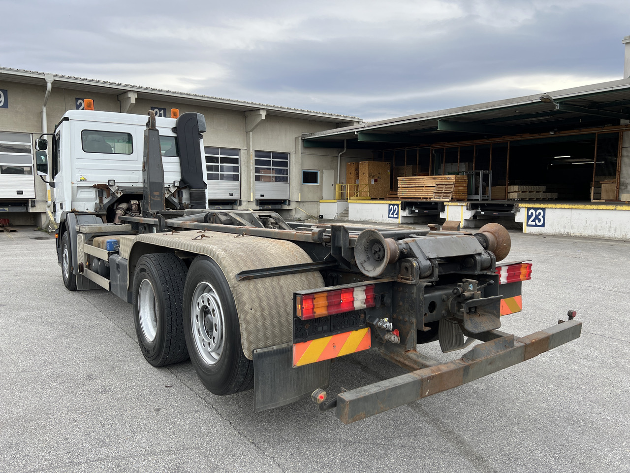 MERCEDES-BENZ Actros 25 41 | Retarder | Kupplung | Differenzial | Liftachse - Kamion sa hidrauličnom kukom: slika 3 MERCEDES-BENZ Actros 25 41 | Retarder | Kupplung | Differenzial | Liftachse - Kamion sa hidrauličnom kukom: slika 3