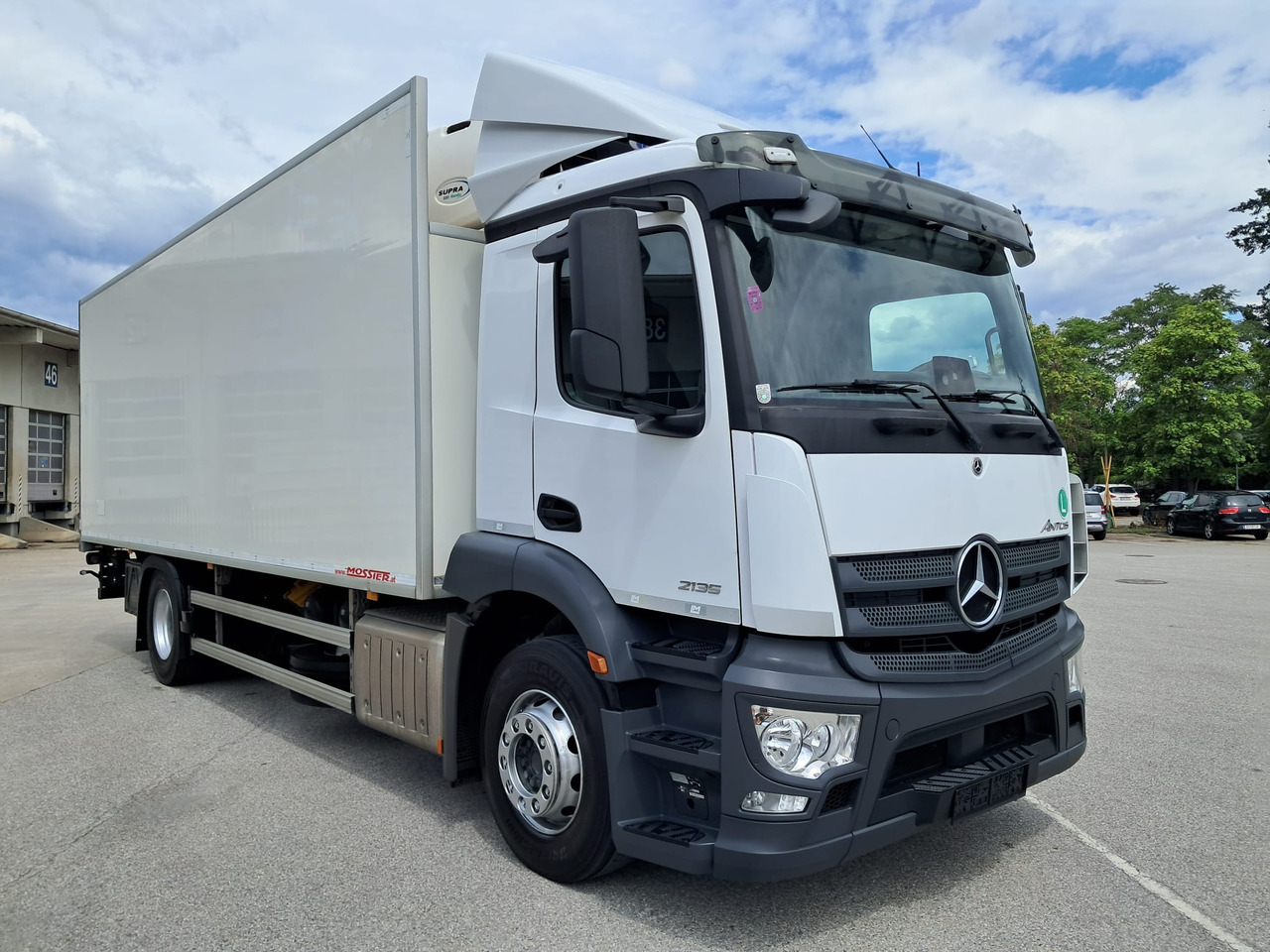 MERCEDES-BENZ Antos 2135 Kühlkoffer | Supra 850 | Standheizung - Hladnjača: slika 2 MERCEDES-BENZ Antos 2135 Kühlkoffer | Supra 850 | Standheizung - Hladnjača: slika 2