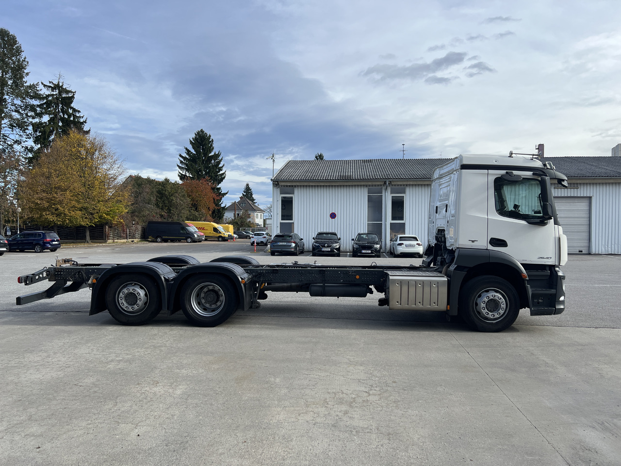 MERCEDES-BENZ Antos 25 40 | Standheizung | Klima | Liftachse - Kamion sa golom šasijom i zatvorenom kabinom: slika 5 MERCEDES-BENZ Antos 25 40 | Standheizung | Klima | Liftachse - Kamion sa golom šasijom i zatvorenom kabinom: slika 5