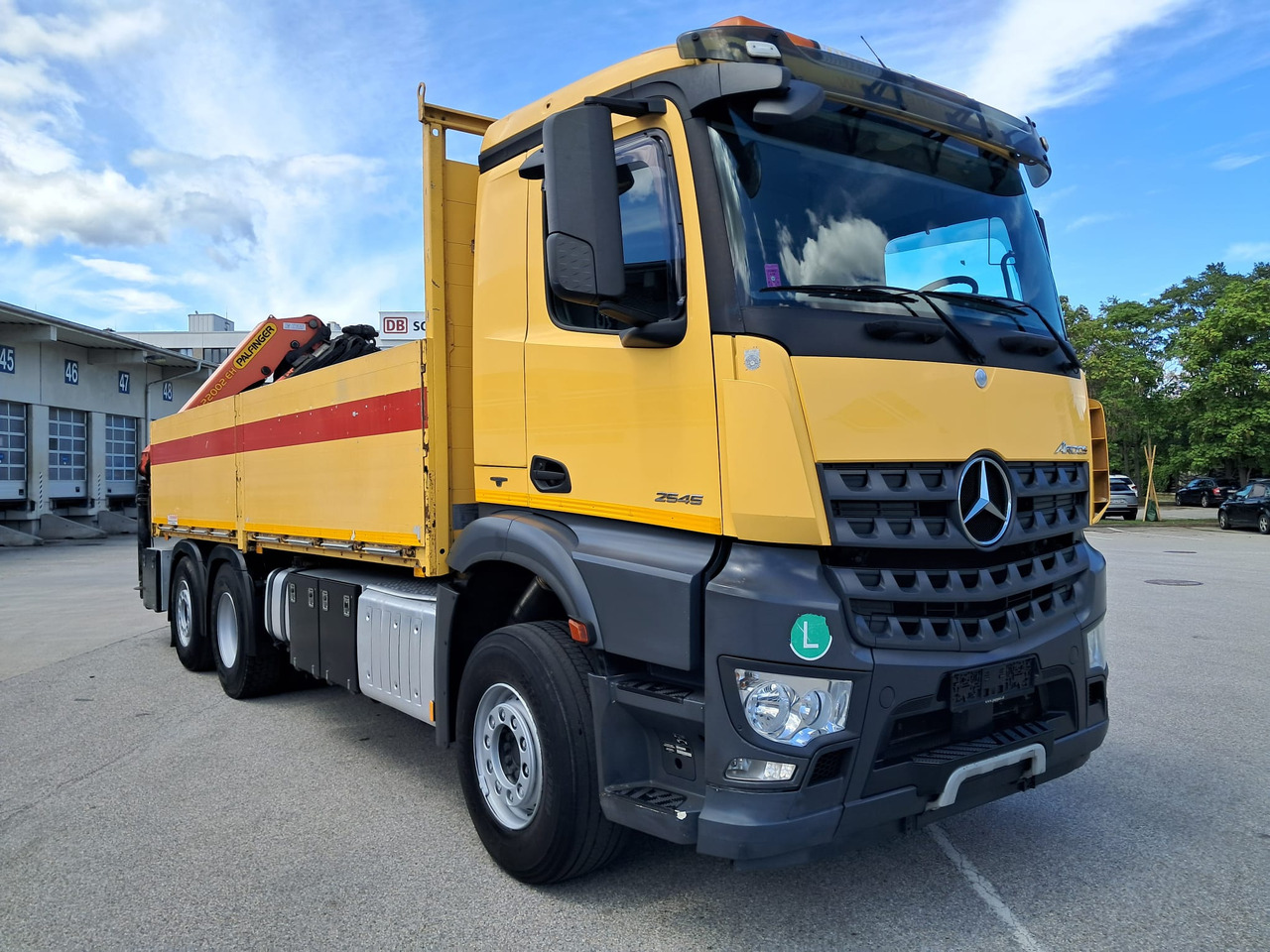 MERCEDES-BENZ Arocs 2545 | Palfinger PK 22002 | Klima | Retarder | Euro 6 - Kamion sa tovarnim sandukom, Kamion sa dizalicom: slika 2 MERCEDES-BENZ Arocs 2545 | Palfinger PK 22002 | Klima | Retarder | Euro 6 - Kamion sa tovarnim sandukom, Kamion sa dizalicom: slika 2
