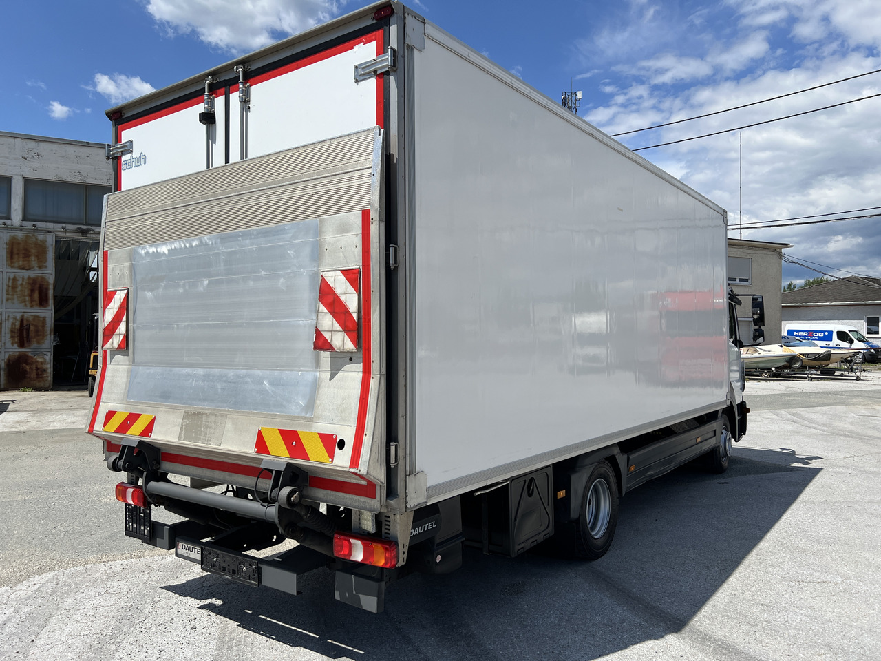 MERCEDES-BENZ Mercedes-Benz Atego 1221 Kühlkoffer mit LBW | EZ 2016 | | Klima | Tempomat | Diff. Hinterachse - Hladnjača: slika 5 MERCEDES-BENZ Mercedes-Benz Atego 1221 Kühlkoffer mit LBW | EZ 2016 | | Klima | Tempomat | Diff. Hinterachse - Hladnjača: slika 5
