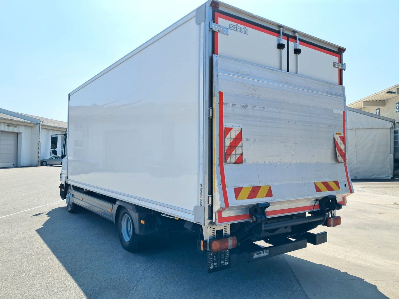 Mercedes-Benz Atego 824 Kühlkoffer | LBW | Klima | Diff - Hladnjača: slika 5 Mercedes-Benz Atego 824 Kühlkoffer | LBW | Klima | Diff - Hladnjača: slika 5