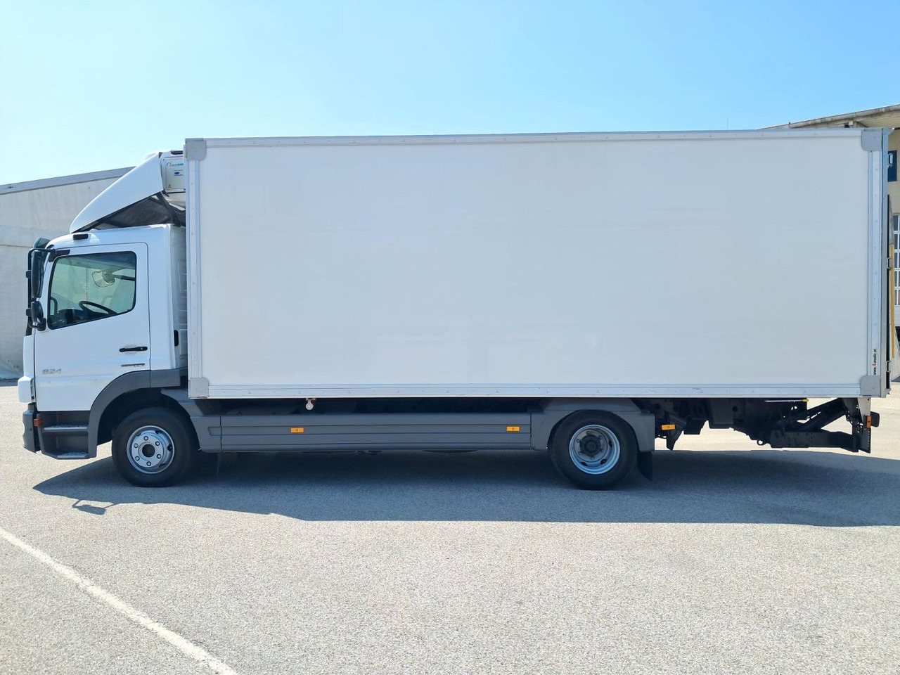 Mercedes-Benz Atego 824 Kühlkoffer | LBW | Klima | Diff - Hladnjača: slika 3 Mercedes-Benz Atego 824 Kühlkoffer | LBW | Klima | Diff - Hladnjača: slika 3