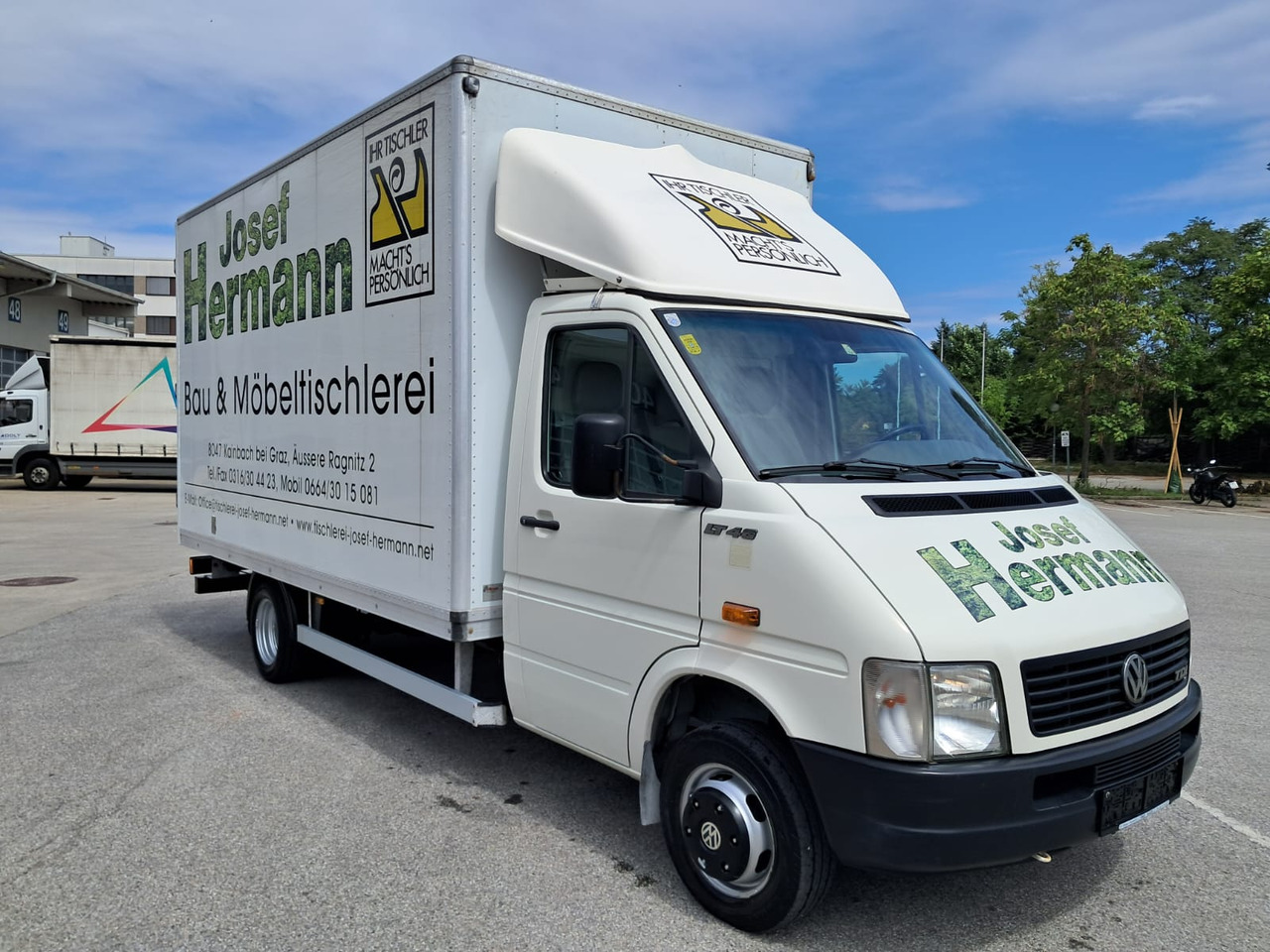 VOLKSWAGEN LT 46-35 2.5 TDI - Dostavno vozilo sa zatvorenim sandukom: slika 2 VOLKSWAGEN LT 46-35 2.5 TDI - Dostavno vozilo sa zatvorenim sandukom: slika 2