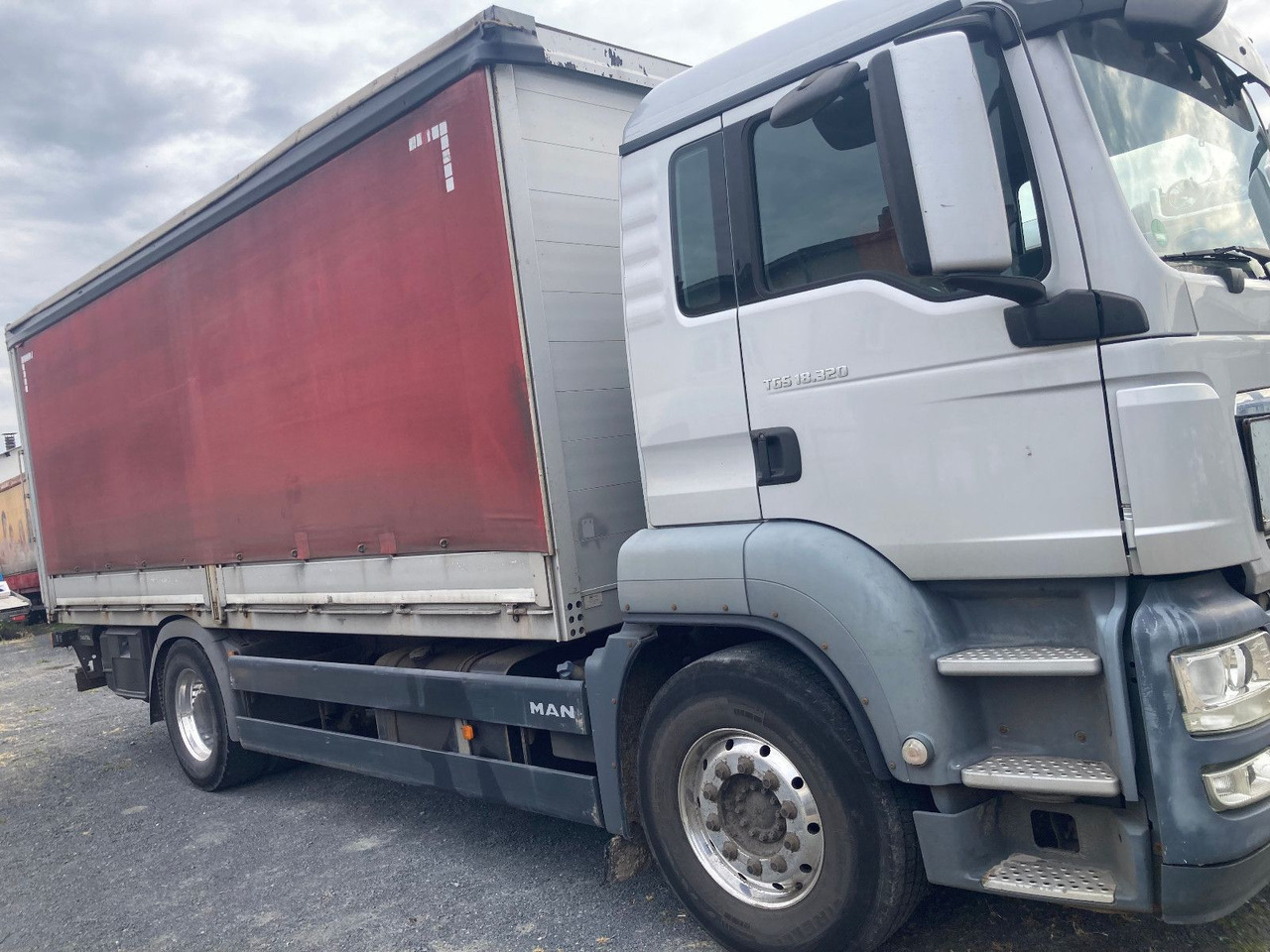 MAN 18320 Top Zustand Klima - Kamion sa ceradom: slika 2 MAN 18320 Top Zustand Klima - Kamion sa ceradom: slika 2