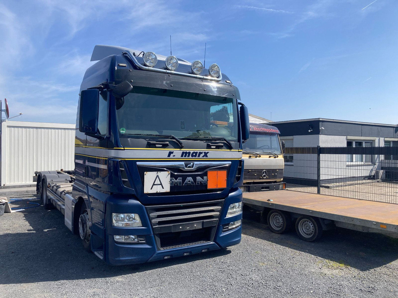 MAN TGX 26.470 Mega Ausstattung SONDERPREIS - Kamion za prevoz kontejnera/ Kamion sa promenjivim sandukom: slika 2 MAN TGX 26.470 Mega Ausstattung SONDERPREIS - Kamion za prevoz kontejnera/ Kamion sa promenjivim sandukom: slika 2