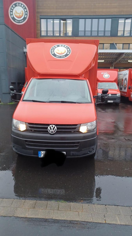 Volkswagen T5 2.0tdi mit Rampe 3ACHSER Tandemachse - Dostavno vozilo sa zatvorenim sandukom: slika 3 Volkswagen T5 2.0tdi mit Rampe 3ACHSER Tandemachse - Dostavno vozilo sa zatvorenim sandukom: slika 3