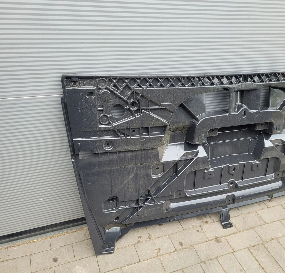 ATRAPA MASKA DAF XF 106 ORYGINAŁ 1835730 CHWALIM116 - Hauba za Kamion: slika 3 ATRAPA MASKA DAF XF 106 ORYGINAŁ 1835730 CHWALIM116 - Hauba za Kamion: slika 3