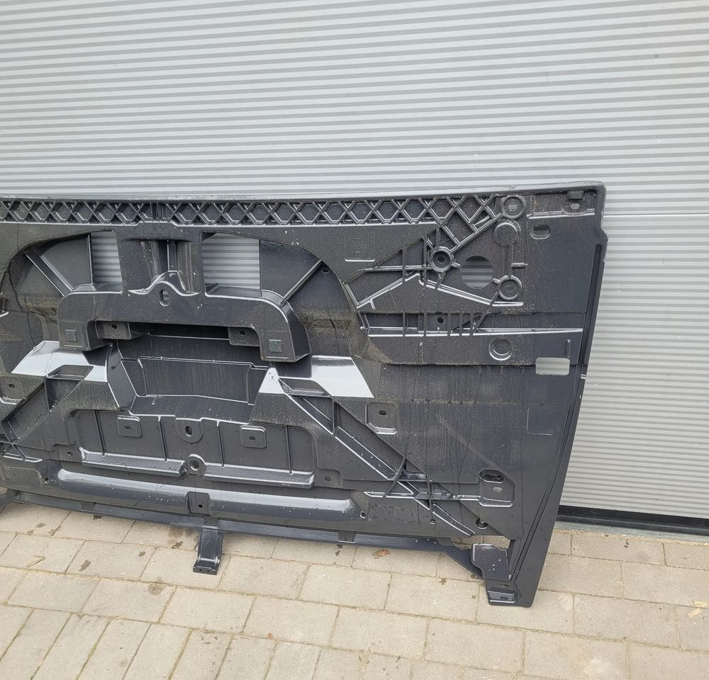 ATRAPA MASKA DAF XF 106 ORYGINAŁ 1835730 CHWALIM116 - Hauba za Kamion: slika 2 ATRAPA MASKA DAF XF 106 ORYGINAŁ 1835730 CHWALIM116 - Hauba za Kamion: slika 2