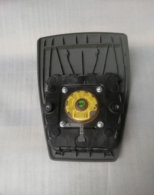 Air bag VOLVO FH4 - Volan za Kamion: slika 2 Air bag VOLVO FH4 - Volan za Kamion: slika 2