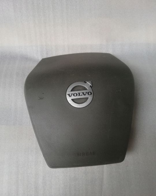 Air bag VOLVO FH4 - Volan za Kamion: slika 1 Air bag VOLVO FH4 - Volan za Kamion: slika 1
