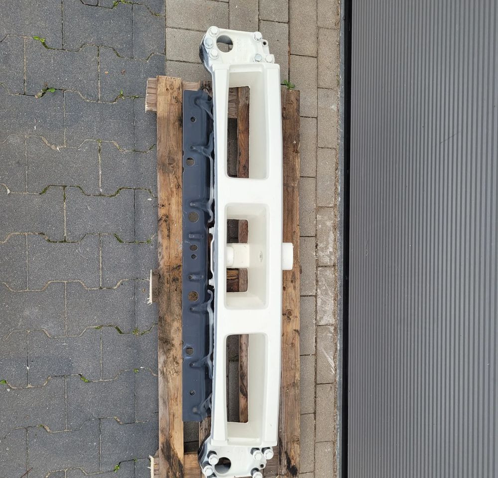 BELKA ZDERZAK VOLVO FMX ORYGINAŁ 21718915 CHWALIM116 - Karoserija i eksterijer za Kamion: slika 1 BELKA ZDERZAK VOLVO FMX ORYGINAŁ 21718915 CHWALIM116 - Karoserija i eksterijer za Kamion: slika 1