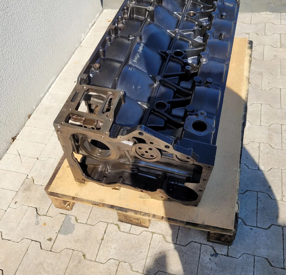 BLOK MAN TGX TGS EURO5 NOWY ORYGINAŁ 51.01101-3401 - Motor za Kamion: slika 2 BLOK MAN TGX TGS EURO5 NOWY ORYGINAŁ 51.01101-3401 - Motor za Kamion: slika 2