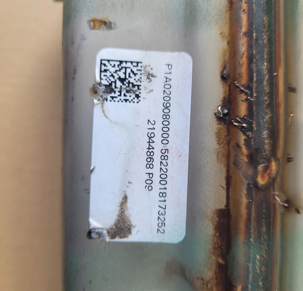 CHŁODNICA EGR VOLVO 21944868 P09 CHWALIM116 - Sistem za hlađenje za Kamion: slika 4 CHŁODNICA EGR VOLVO 21944868 P09 CHWALIM116 - Sistem za hlađenje za Kamion: slika 4