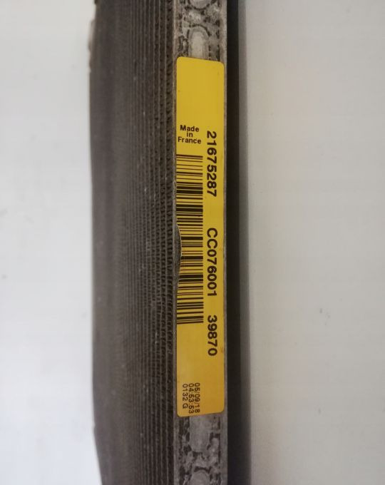 CHŁODNICA KLIMY VOLVO FL ORGINAŁ 21675287 18R. - Hladnjak klime za Kamion: slika 2 CHŁODNICA KLIMY VOLVO FL ORGINAŁ 21675287 18R. - Hladnjak klime za Kamion: slika 2