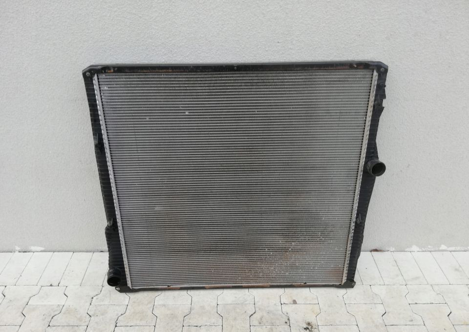 Radijator za Kamion CHŁODNICA WODY SCANIA 1855518 SZCZELNA: slika 1