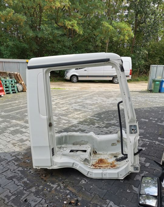 CWIARA BOK KABINY MAN TGM TGL - Branik: slika 1 CWIARA BOK KABINY MAN TGM TGL - Branik: slika 1