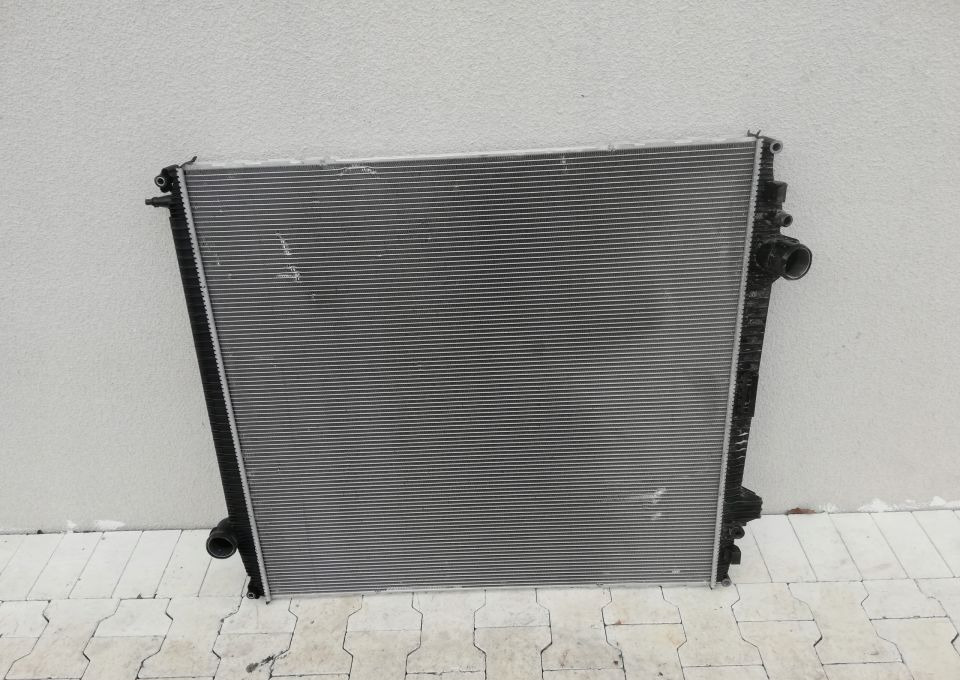 Chłodnica wody MAN TGX EURO6 Mahle - Radijator za Kamion: slika 1 Chłodnica wody MAN TGX EURO6 Mahle - Radijator za Kamion: slika 1