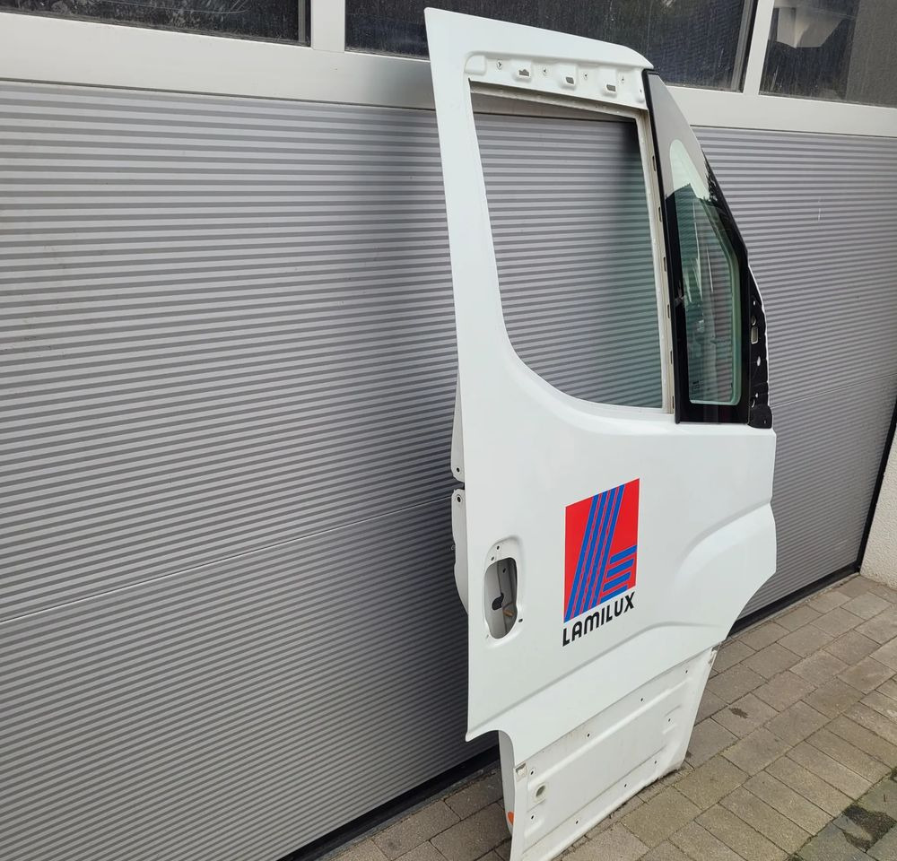 DRZWI IVECO DALI NM RH LUB LH ORYGINAŁ CHWALIM116 - Vrata i delovi za Dostavno vozilo: slika 2 DRZWI IVECO DALI NM RH LUB LH ORYGINAŁ CHWALIM116 - Vrata i delovi za Dostavno vozilo: slika 2