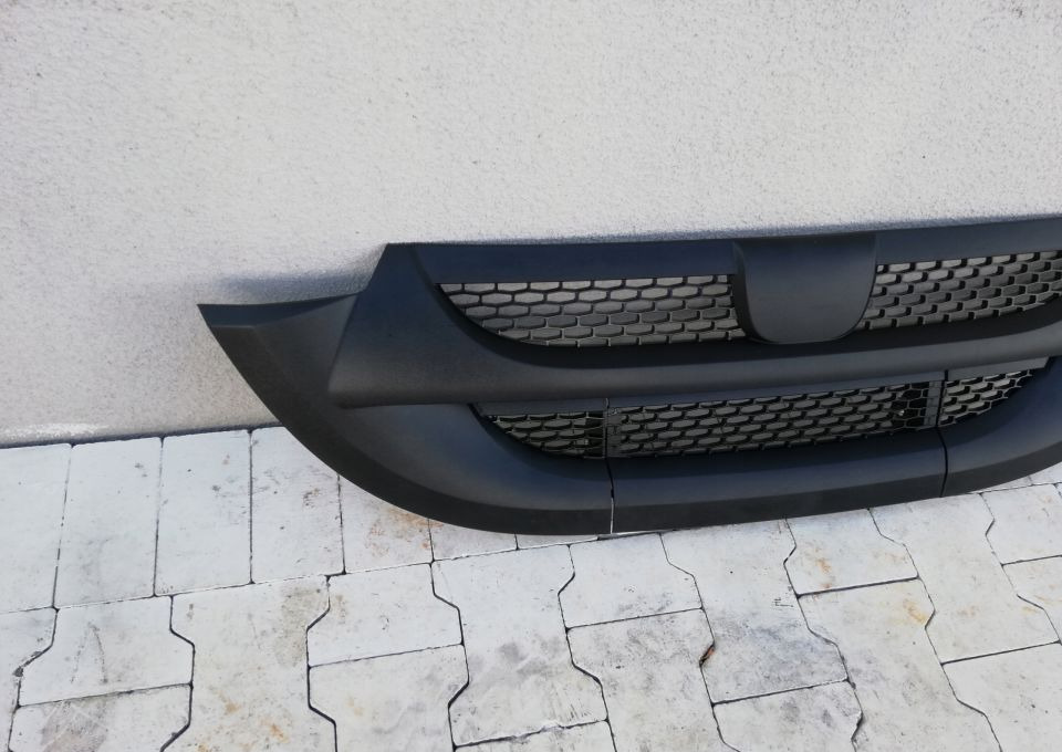GRILL ATRAPA DAF LF NOWY ORYGINAŁ EURO6 - Hauba: slika 2 GRILL ATRAPA DAF LF NOWY ORYGINAŁ EURO6 - Hauba: slika 2