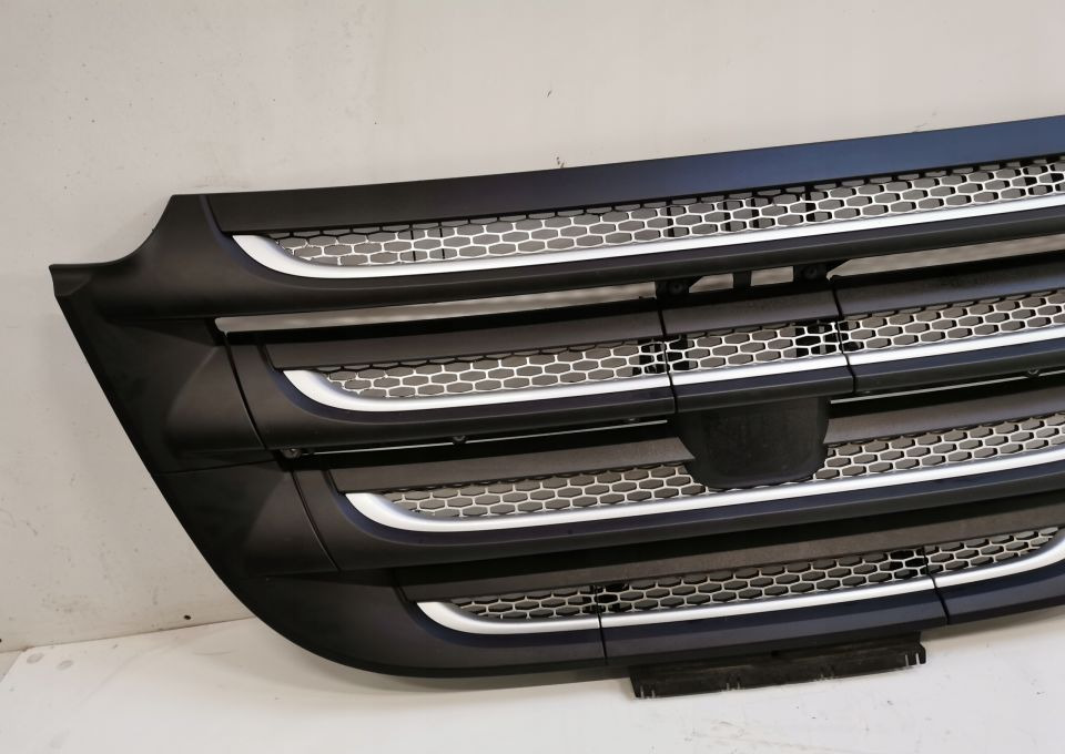 GRILL ATRAPA DAF XF 106 lift ORYGINAŁ 2048272 - Rešetka za Kamion: slika 2 GRILL ATRAPA DAF XF 106 lift ORYGINAŁ 2048272 - Rešetka za Kamion: slika 2