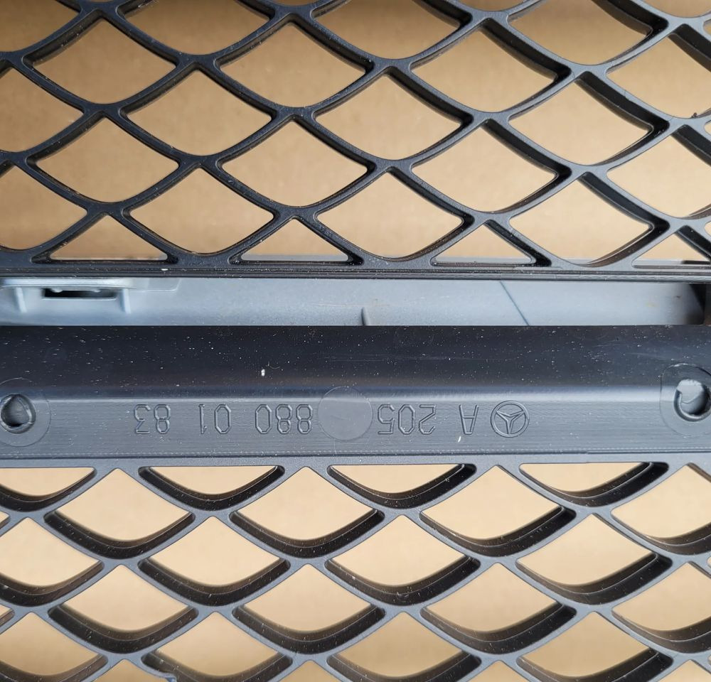 Rešetka za Kamion GRILL ATRAPA MERCEDES C KLASA A205 880 01 83: slika 7