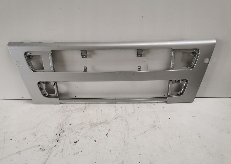 GRILL ATRAPA VOLVO Fh12 ORYGINAŁ - Hauba: slika 1 GRILL ATRAPA VOLVO Fh12 ORYGINAŁ - Hauba: slika 1