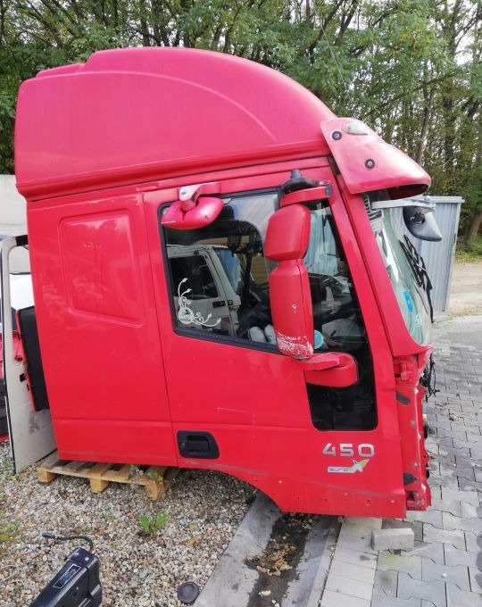 KABINA IVECO STRALIS E5 2007R.BEZWYPADEK - Kabina za Kamion: slika 1 KABINA IVECO STRALIS E5 2007R.BEZWYPADEK - Kabina za Kamion: slika 1