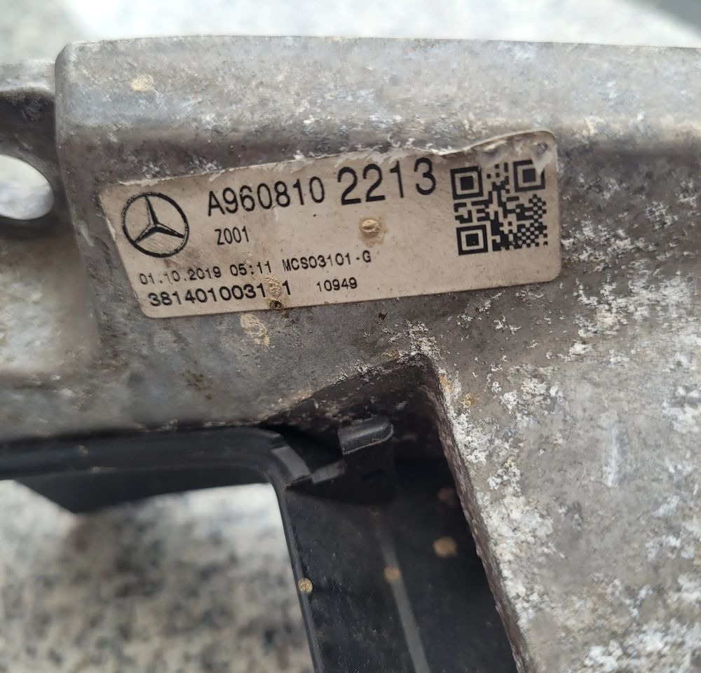 KAMERA ACTROS MP4 LH A9608102213 CHWALIM116 - Karoserija i eksterijer za Kamion: slika 3 KAMERA ACTROS MP4 LH A9608102213 CHWALIM116 - Karoserija i eksterijer za Kamion: slika 3