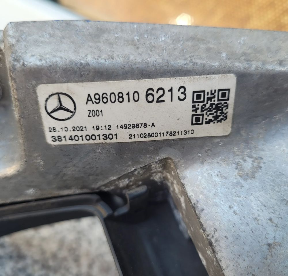 KAMERA MERCEDES ACTROS MP5 LH A9608106213 CHWALIM116 - Karoserija i eksterijer za Kamion: slika 2 KAMERA MERCEDES ACTROS MP5 LH A9608106213 CHWALIM116 - Karoserija i eksterijer za Kamion: slika 2