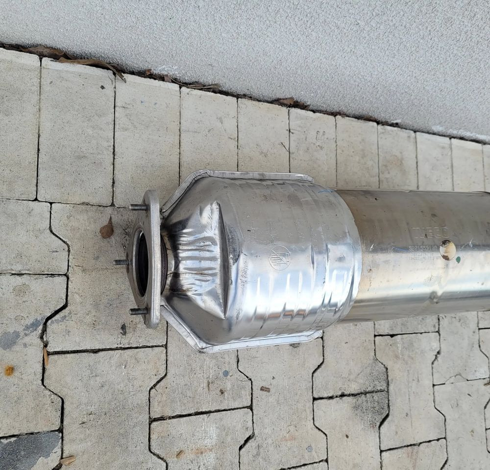 KATALIZATOR DPF IVECO DAILY 5802314718 - Katalizator za Dostavno vozilo: slika 2 KATALIZATOR DPF IVECO DAILY 5802314718 - Katalizator za Dostavno vozilo: slika 2