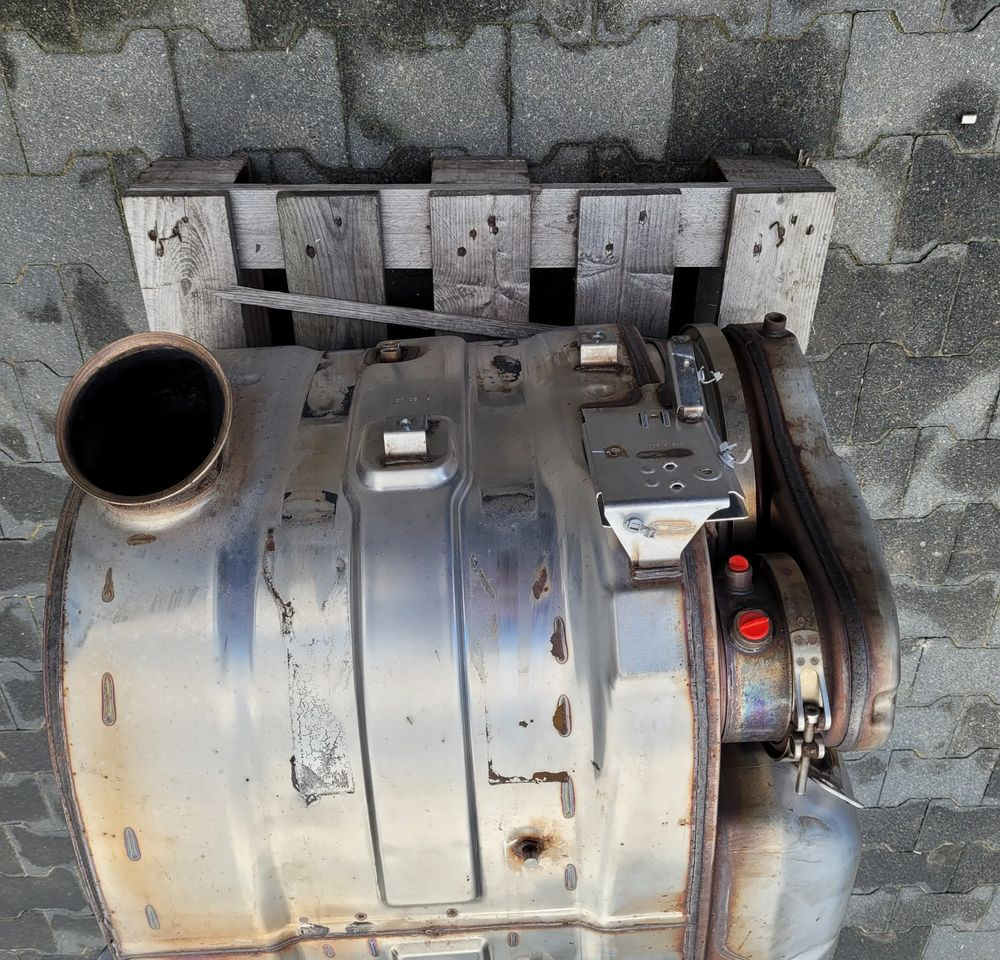 KATALIZATOR RENAULT RANGE T GAMA 23046491 CHWALIM116 - Karoserija i eksterijer za Kamion: slika 3 KATALIZATOR RENAULT RANGE T GAMA 23046491 CHWALIM116 - Karoserija i eksterijer za Kamion: slika 3