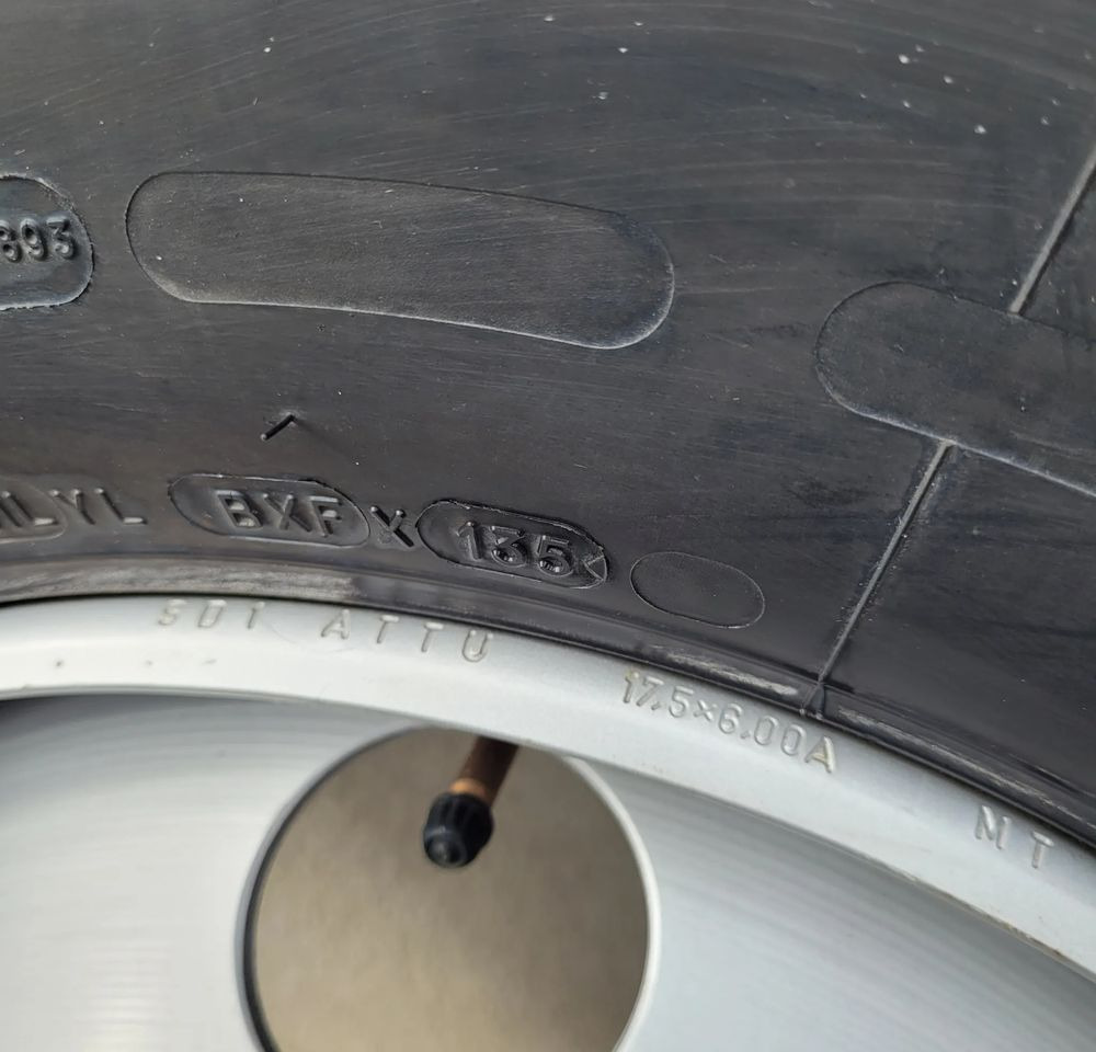 KOŁO 9.5 R 17.5 XZA MICHELIN - Шины и диски za Kamion: slika 2 KOŁO 9.5 R 17.5 XZA MICHELIN - Шины и диски za Kamion: slika 2