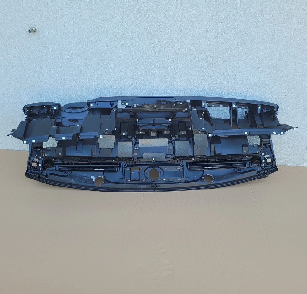 KONSOLA MERCEDES SPRINTER W910 W907 - Komandna tabla za Kamion: slika 4 KONSOLA MERCEDES SPRINTER W910 W907 - Komandna tabla za Kamion: slika 4