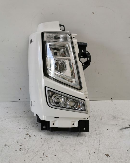 LAMPA GARNEK OKULAR VOLVO FH 13 - Prednja svetla za Kamion: slika 1 LAMPA GARNEK OKULAR VOLVO FH 13 - Prednja svetla za Kamion: slika 1