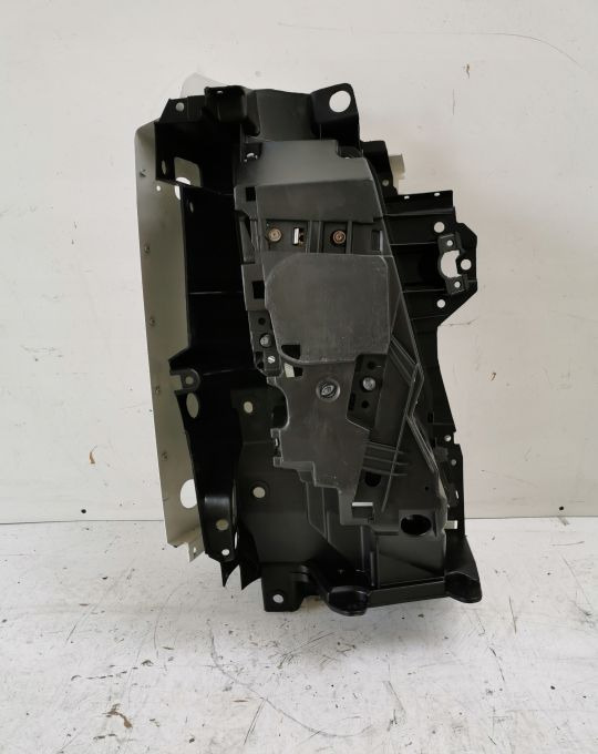 LAMPA GARNEK OKULAR VOLVO FH 13 lewy - Prednja svetla za Kamion: slika 2 LAMPA GARNEK OKULAR VOLVO FH 13 lewy - Prednja svetla za Kamion: slika 2