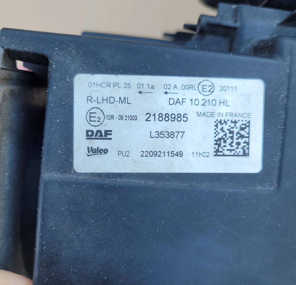 LAMPA LED DAF XF XG ORYGINAŁ 2188985 CHWALIM116 - Karoserija i eksterijer za Kamion: slika 4 LAMPA LED DAF XF XG ORYGINAŁ 2188985 CHWALIM116 - Karoserija i eksterijer za Kamion: slika 4