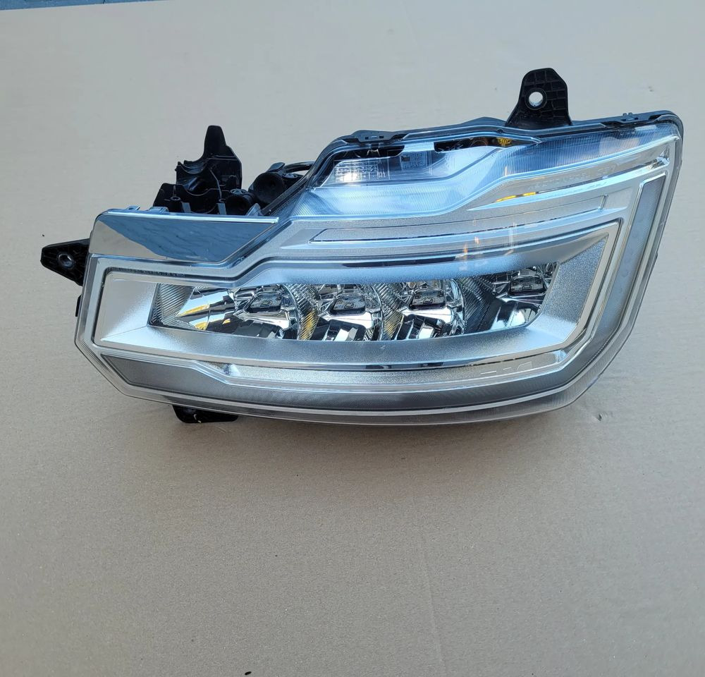 LAMPA LED DAF XF XG ORYGINAŁ 2188985 CHWALIM116 - Karoserija i eksterijer za Kamion: slika 1 LAMPA LED DAF XF XG ORYGINAŁ 2188985 CHWALIM116 - Karoserija i eksterijer za Kamion: slika 1