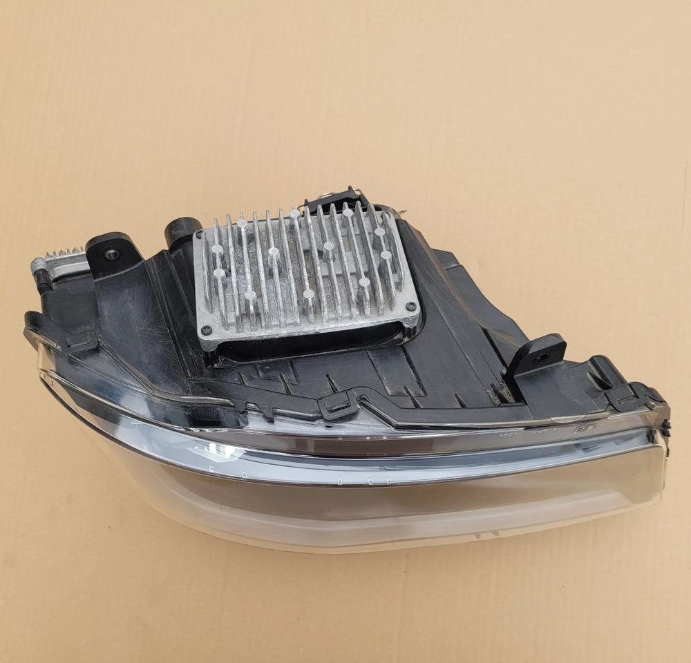 LAMPA MAN TG3 LED PRAWA 81.25101-6822 CHWALIM116 - Svetla/ Osvetljenje za Kamion: slika 2 LAMPA MAN TG3 LED PRAWA 81.25101-6822 CHWALIM116 - Svetla/ Osvetljenje za Kamion: slika 2