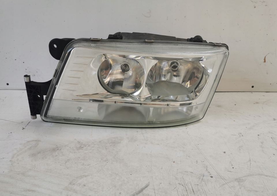 LAMPA MAN TGX E6 LIFT LH. MOCNY LED ORYGINAŁ - Svetla/ Osvetljenje za Kamion: slika 1 LAMPA MAN TGX E6 LIFT LH. MOCNY LED ORYGINAŁ - Svetla/ Osvetljenje za Kamion: slika 1