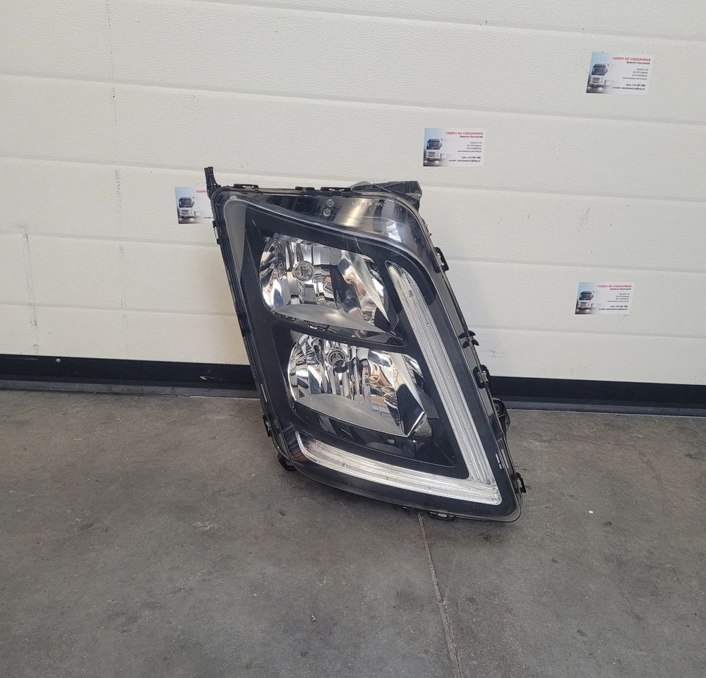 LAMPA VOLVO FMX RH ORYGINAŁ 22239057 CHWALIM116 - Svetla/ Osvetljenje za Kamion: slika 1 LAMPA VOLVO FMX RH ORYGINAŁ 22239057 CHWALIM116 - Svetla/ Osvetljenje za Kamion: slika 1
